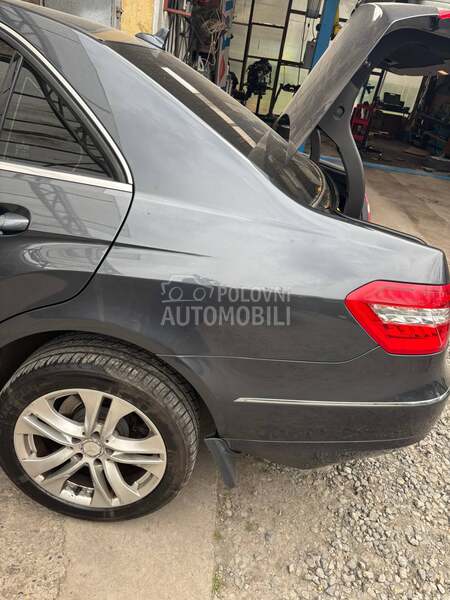 Polustranice za Mercedes Benz E 200, E 220, E 230 ... od 2009. do 2016. god.