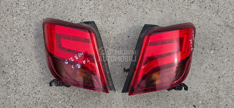 Stop svetla i stop lampe za Toyota Yaris od 2014. do 2017. god.