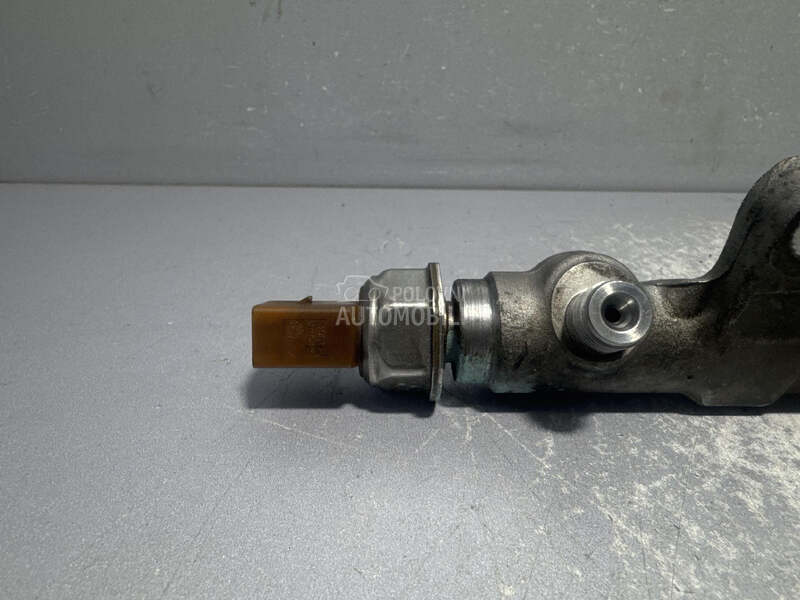 SENZOR PRITISKA GORIVA za Volkswagen Passat B6