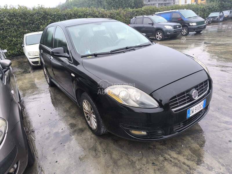 Prednja desna vrata za Fiat Croma od 2007. do 2011. god.