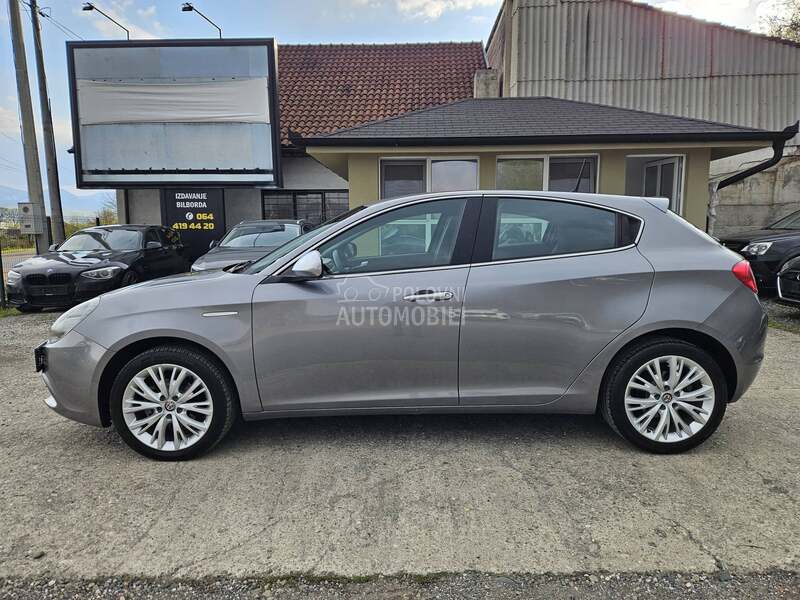Alfa Romeo Giulietta 2016 photo 3