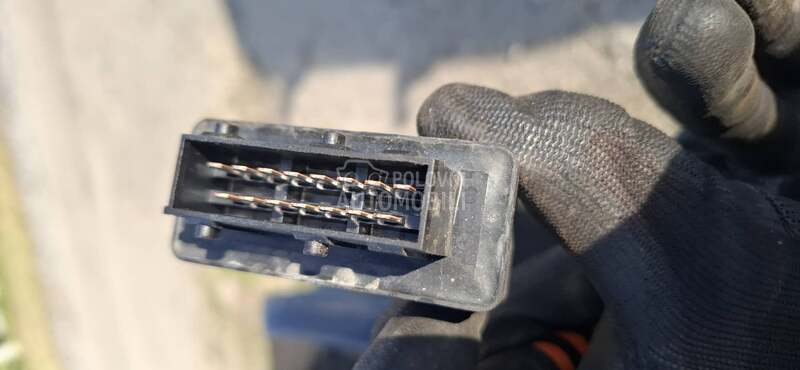 relej pumpe Omron za Peugeot 207