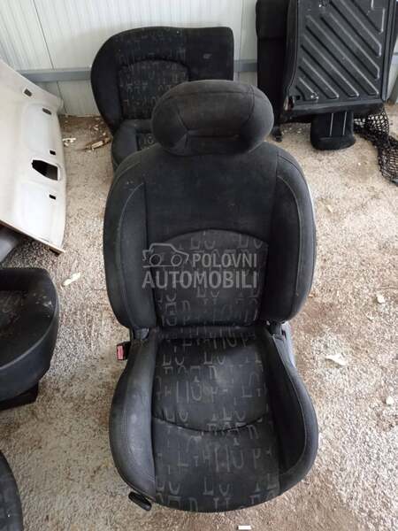 sedista za Peugeot 307