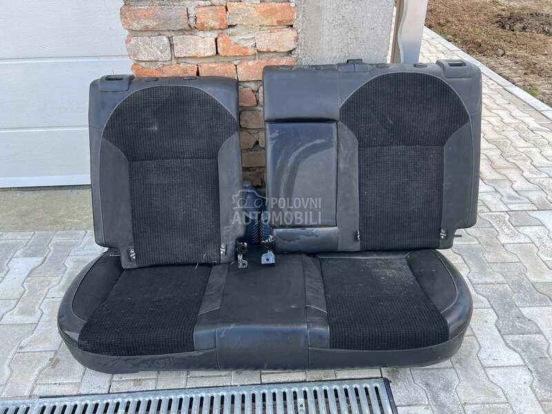 Zadnja klupa za Citroen C4