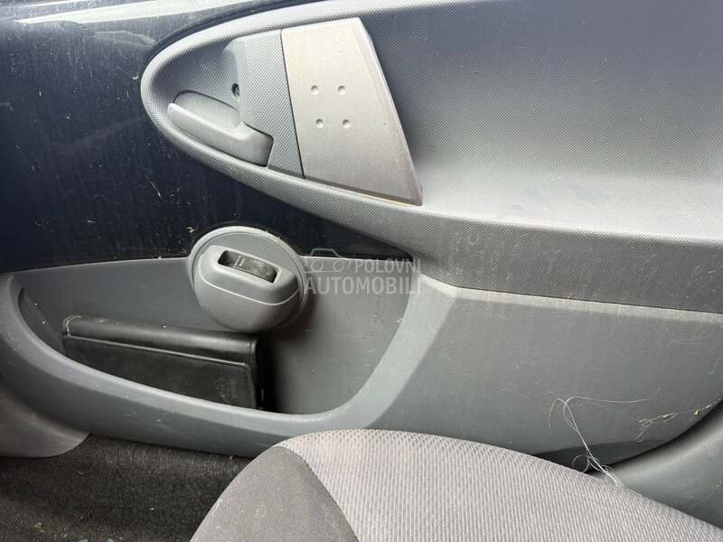 Tapacir vrata za Toyota Aygo od 2006. do 2014. god.