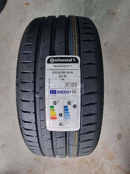 Continental 235/35 R19 Letnja