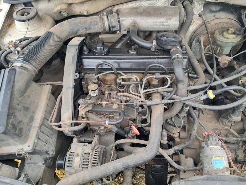 Razni delovi za Volkswagen Golf 2, Golf 3, Passat B3 ... od 1987. do 1998. god.