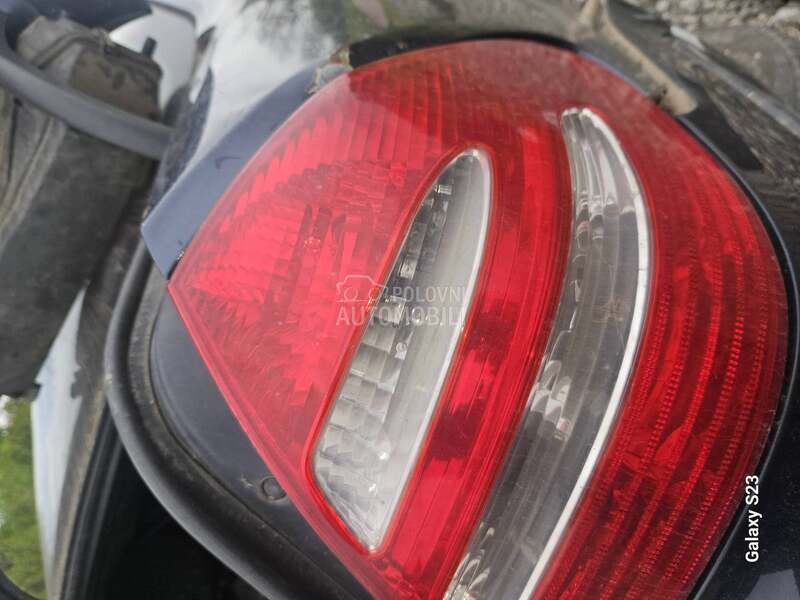 W211 Stop Desni Elegans za Mercedes Benz E Klasa od 2002. do 2006. god.