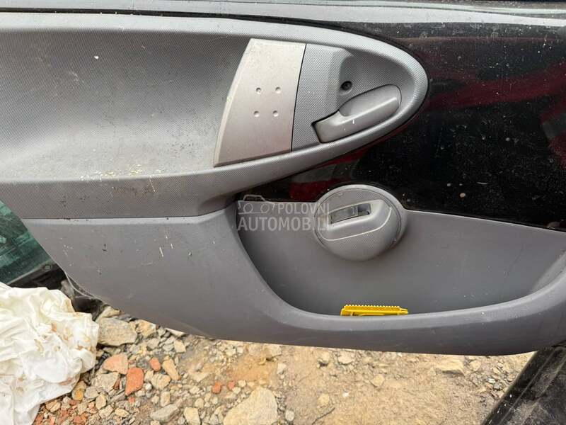 Podizači prozora za Peugeot 107 od 2006. do 2014. god.