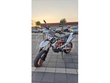 KTM smc 690 R (može zamena), 7.500 €, 2014. , 690 cm3, 19.000 km, 47kW (64 KS), Supermoto, Kraljevo