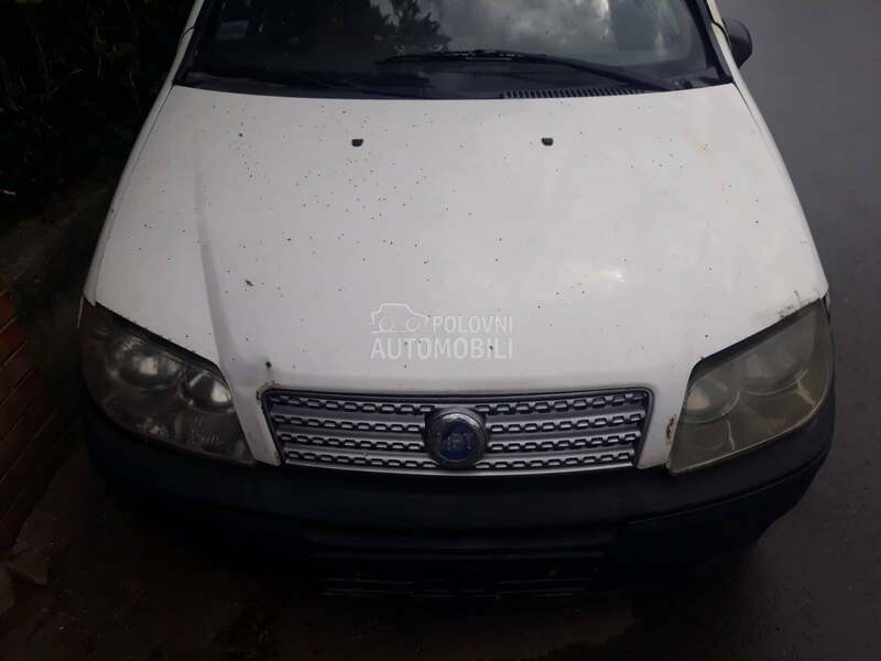 Fiat Punto 1.3mjt 2006. god. -  kompletan auto u delovima