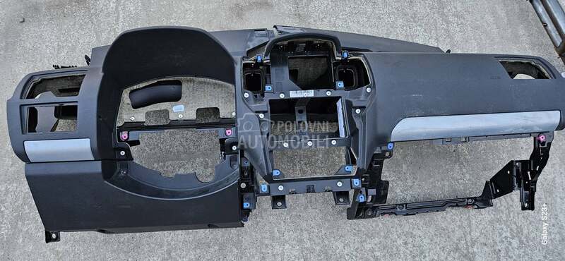 INSTRUMENT TABLA za Opel Zafira za 2005. god.