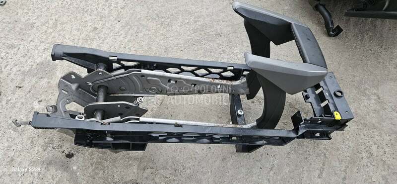 RUCICA RUCNE KOCNICE za Opel Zafira za 2005. god.