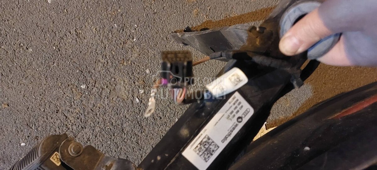 KUKA za Audi A6 - 4K0800491