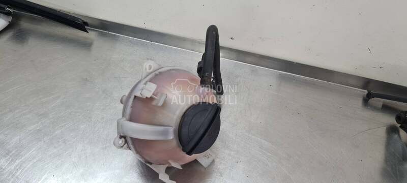 Rezervoar antifriza za Volkswagen Golf 6