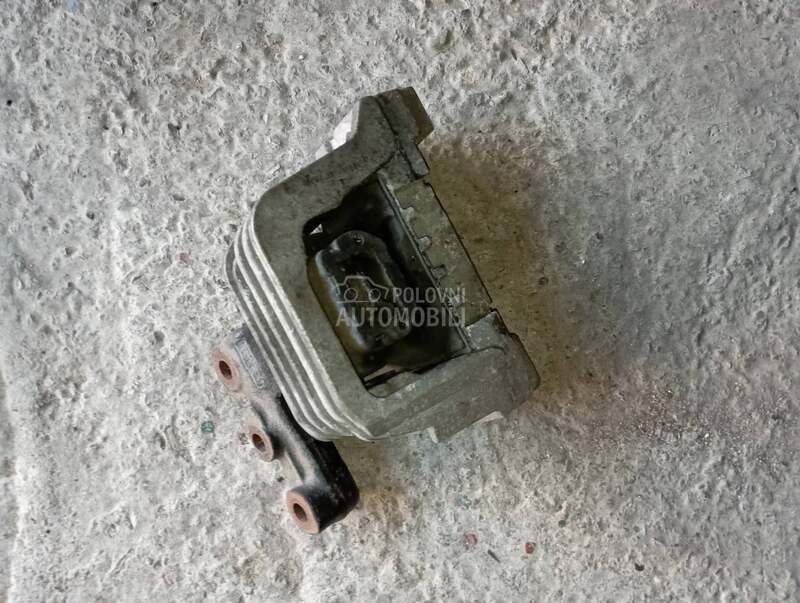 Nosac motora za Peugeot 207