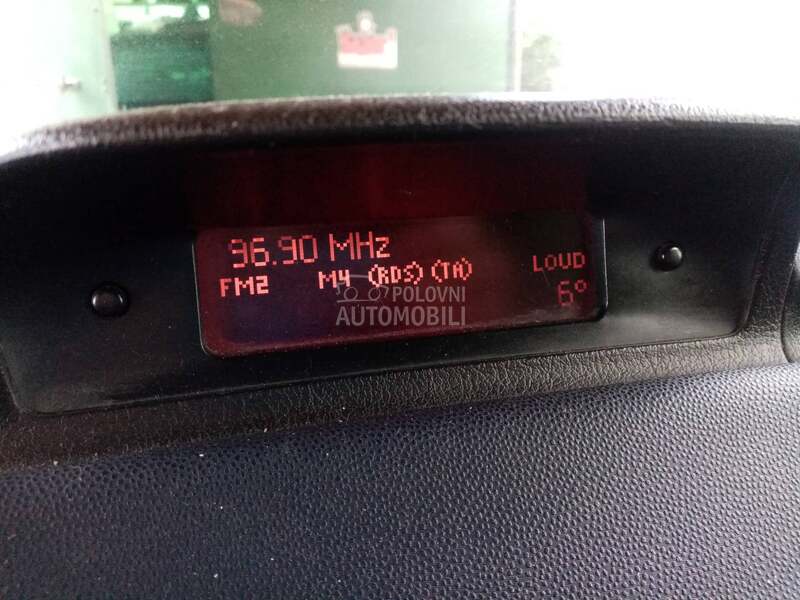 displej za Peugeot 307 od 2001. do 2005. god.