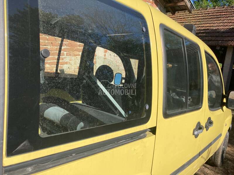 prednje i bocna stakla za Fiat Doblo od 2001. do 2009. god.