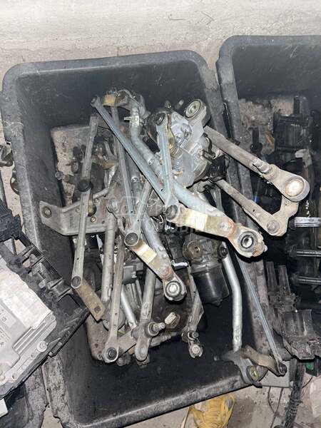 Makaze i motor brisača za Peugeot 307 od 2000. do 2008. god.