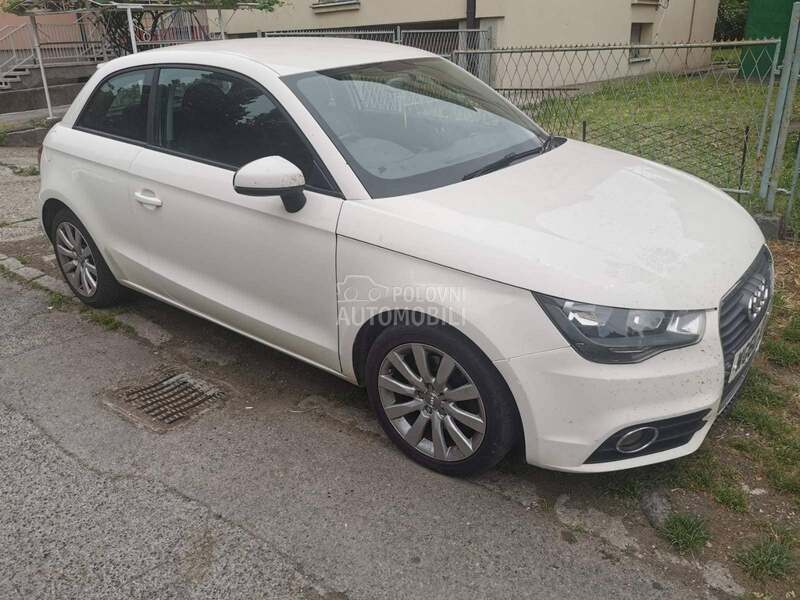 kupe STAKLO DESNIH VRATA za Audi A1 od 2010. do 2014. god.