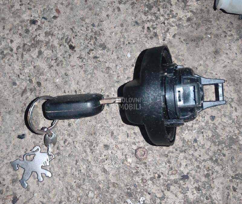 Čep od Rezervoara sa Ključem za Peugeot 307
