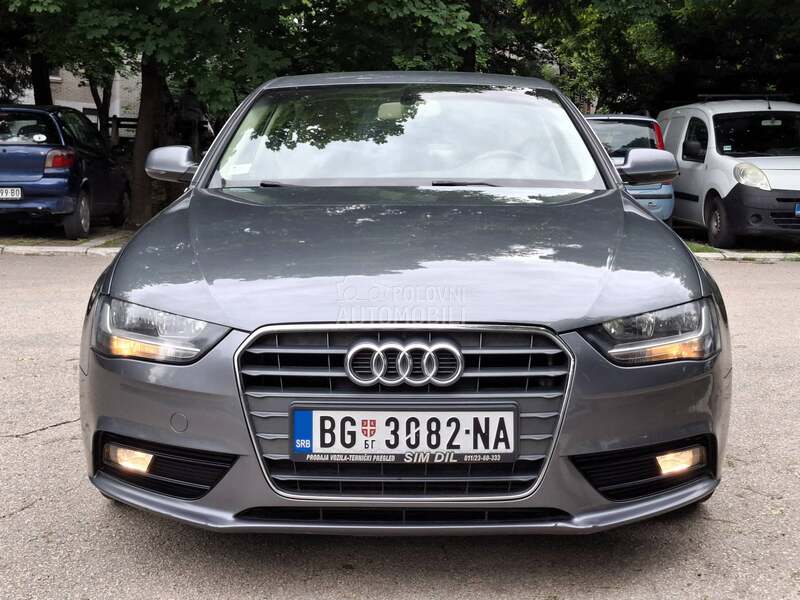 Audi A4 2014 photo 2