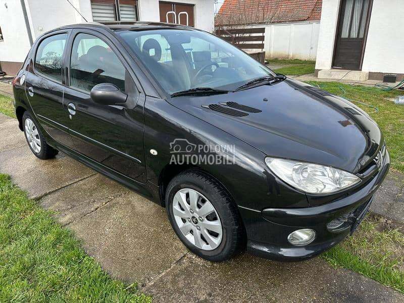 Delovi za Peugeot 206 2001 - 2014. god.