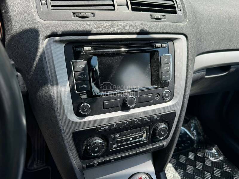 Orginalna Navigacija za Škoda Octavia