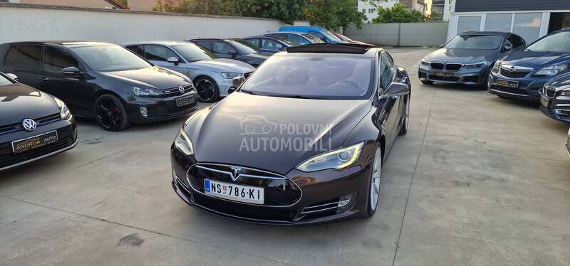 Tesla Model_S 2013 photo 4