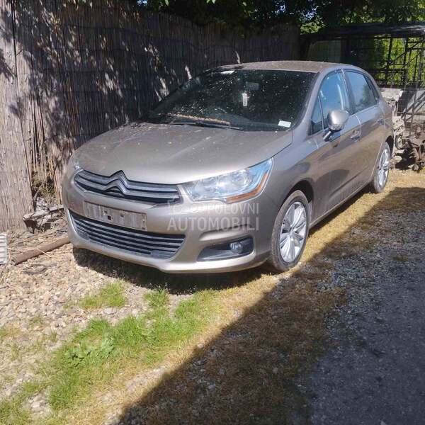 Citroen C4 Ehdi -  kompletan auto u delovima