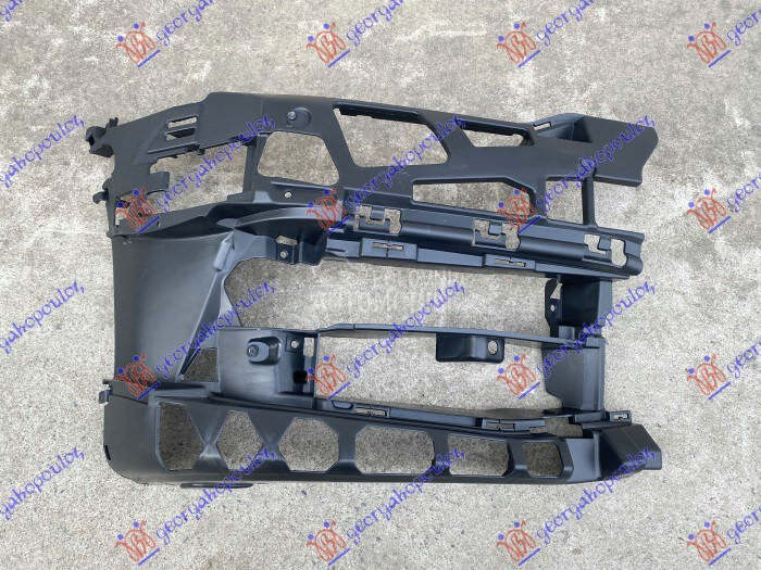 NOSAC MAGLENKE PLASTICNI za BMW Serija 5 od 2016. do 2020. god.