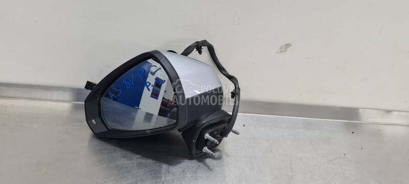 Retrevizor za Audi A3