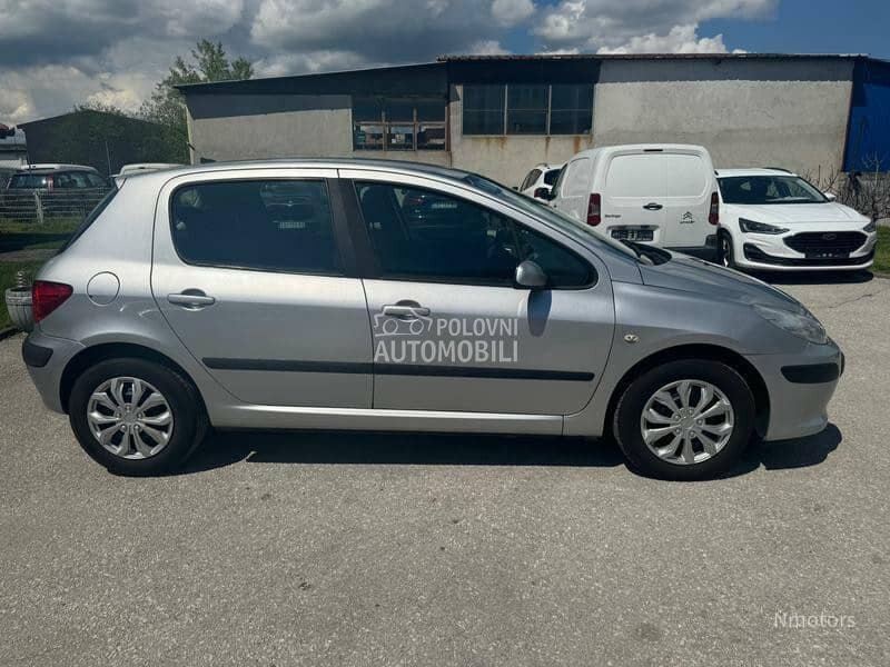 Delovi za Peugeot 307 2003 - 2014. god.