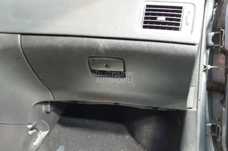 Fioka Suvozačeva za Peugeot 307