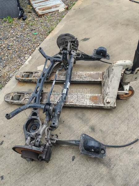zadnji trap za Volkswagen Golf 5, Golf 6, Golf 7 ... od 2004. do 2014. god.