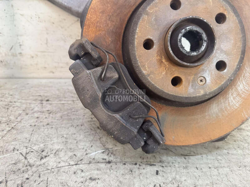 KOCIONA KLJESTA za Audi A4