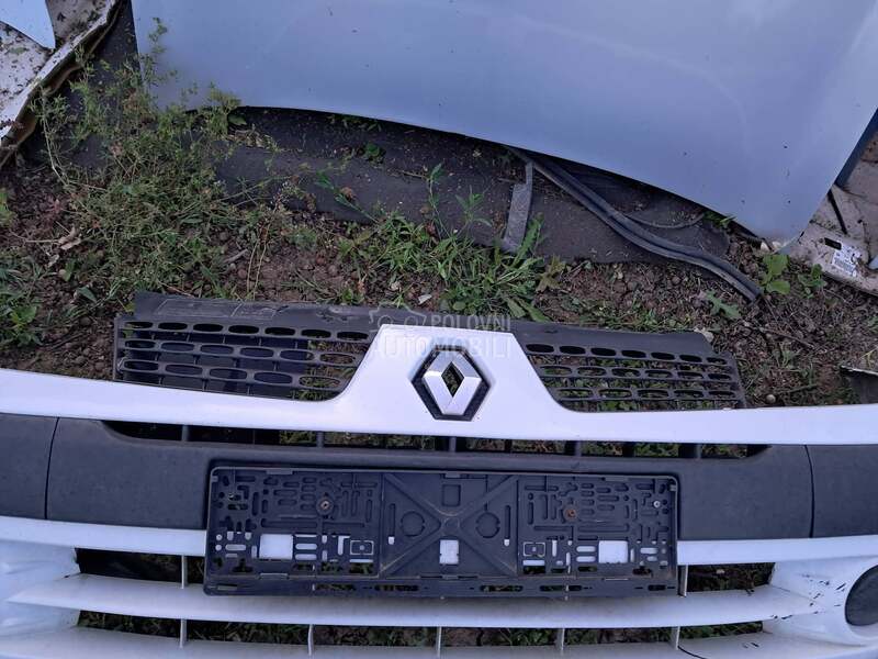 Branik za Renault Clio od 2002. do 2006. god.