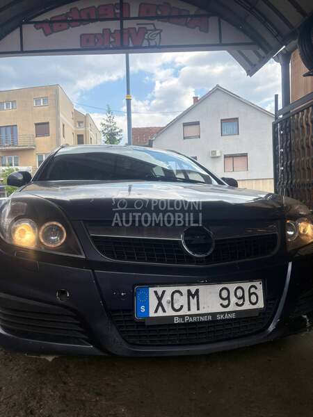 Delovi za Opel Vectra C 2,0 2004. god.