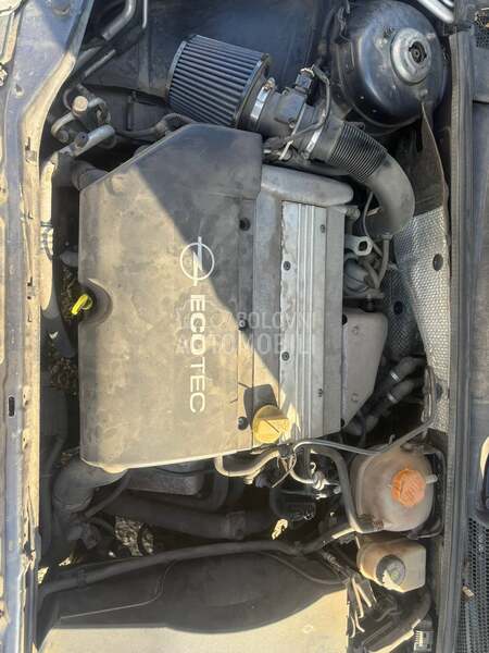 Motor 2,0 benzin za Opel Astra H