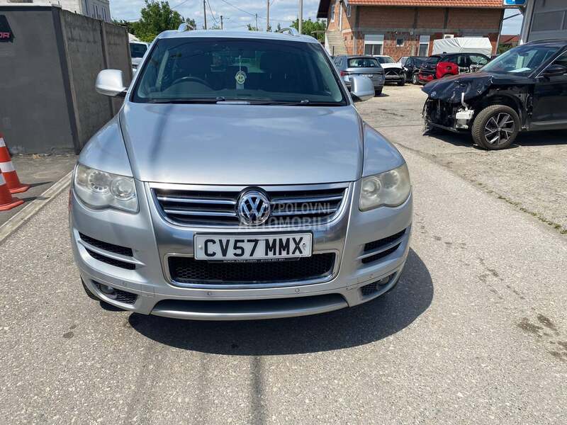 Volkswagen Touareg 3.0TDI 2008. god. -  kompletan auto u delovima
