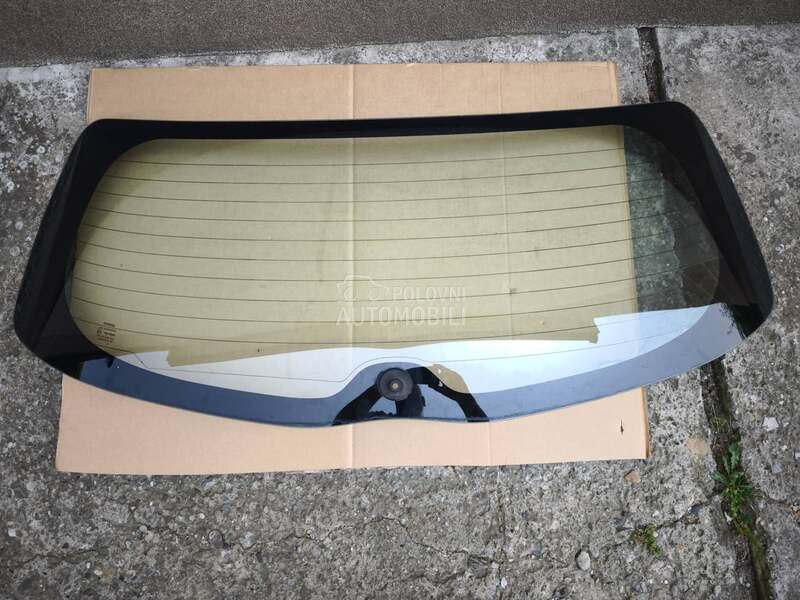 Šoferšajbna zadnja Yaris III za Toyota Yaris od 2012. do 2020. god.