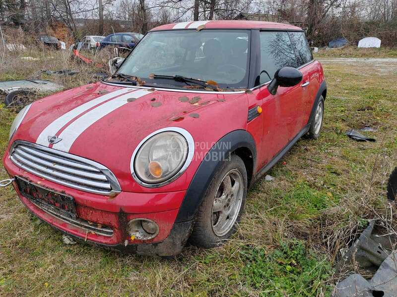 MINI One 1.4b 2009. god. -  kompletan auto u delovima