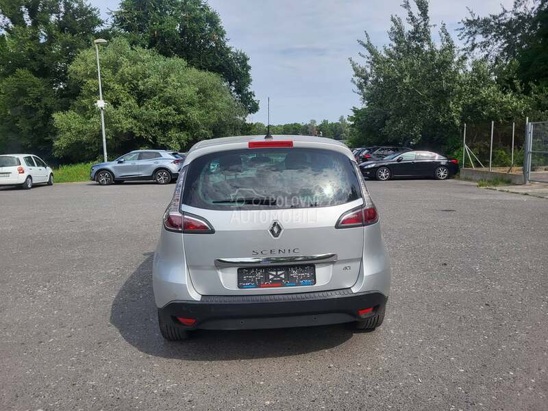 Renault Scenic 2012 photo 5