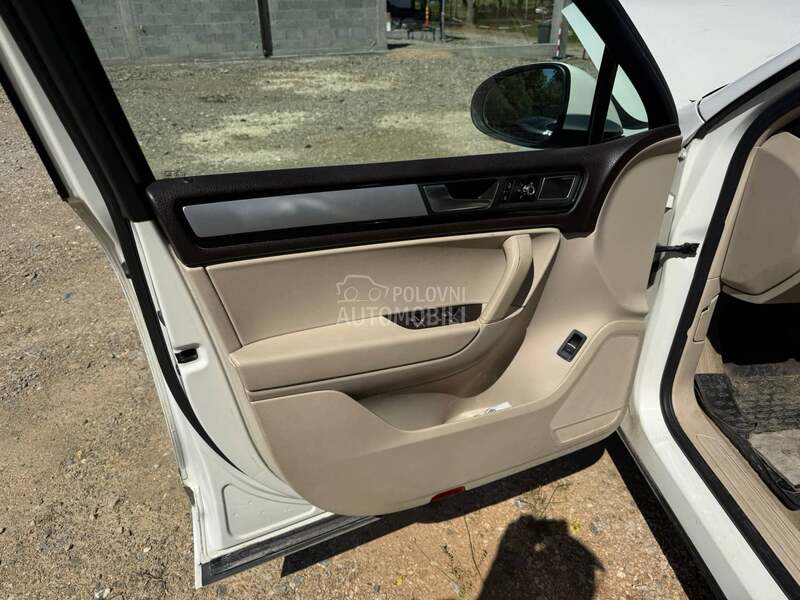 Sedište za Volkswagen Touareg od 2010. do 2016. god.