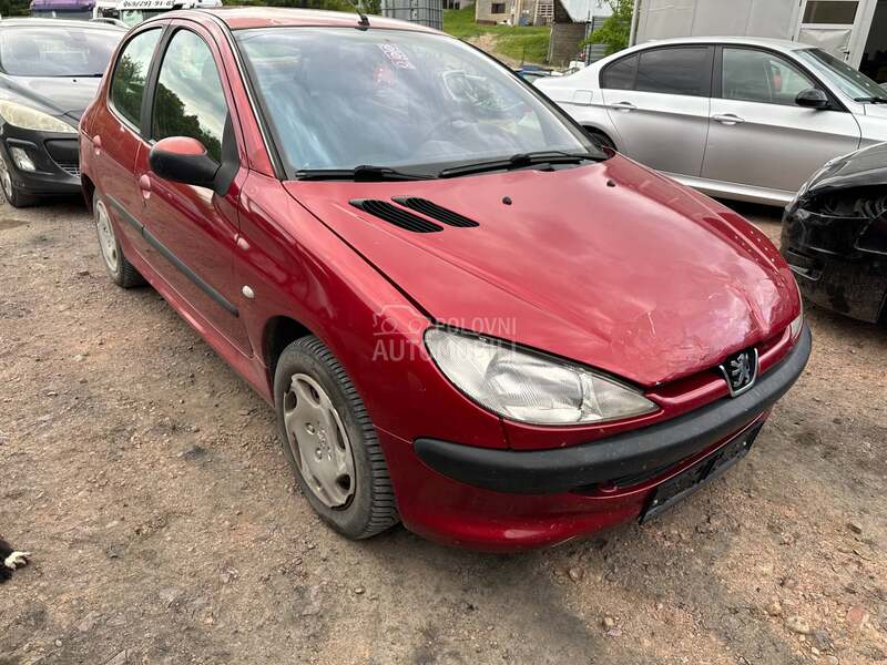 Peugeot 206 EKQD 2005. god. -  kompletan auto u delovima