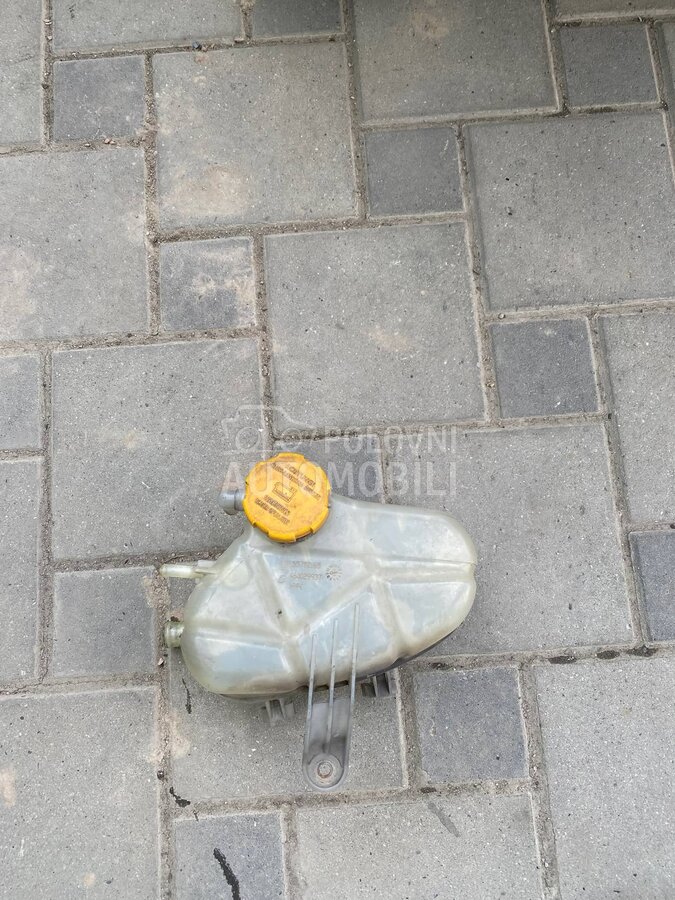 Posuda za antifriz za Opel Corsa D