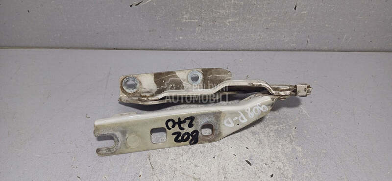 SKARE OD HAUBE za Volkswagen Golf 6 - 5K0823302B