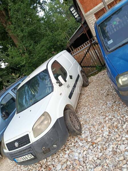 Krilo za Fiat Doblo od 2005. do 2009. god.
