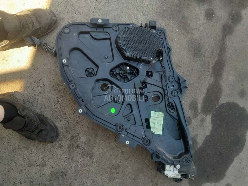 Podizač stakla za Ford Fiesta od 2004. do 2008. god. za Ford Fiesta od 2004. do 2008. god.