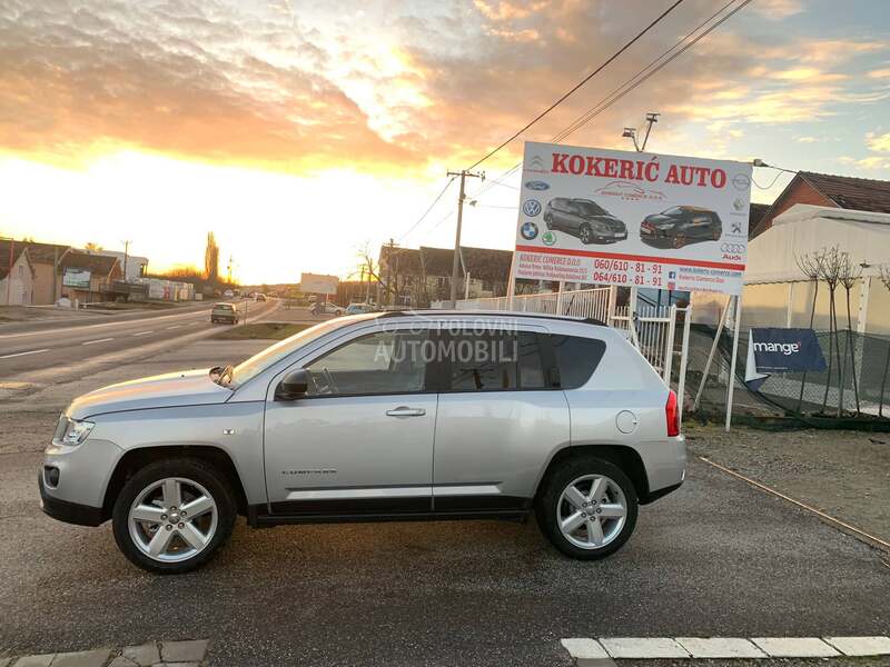 Jeep Compass 2012 photo 4